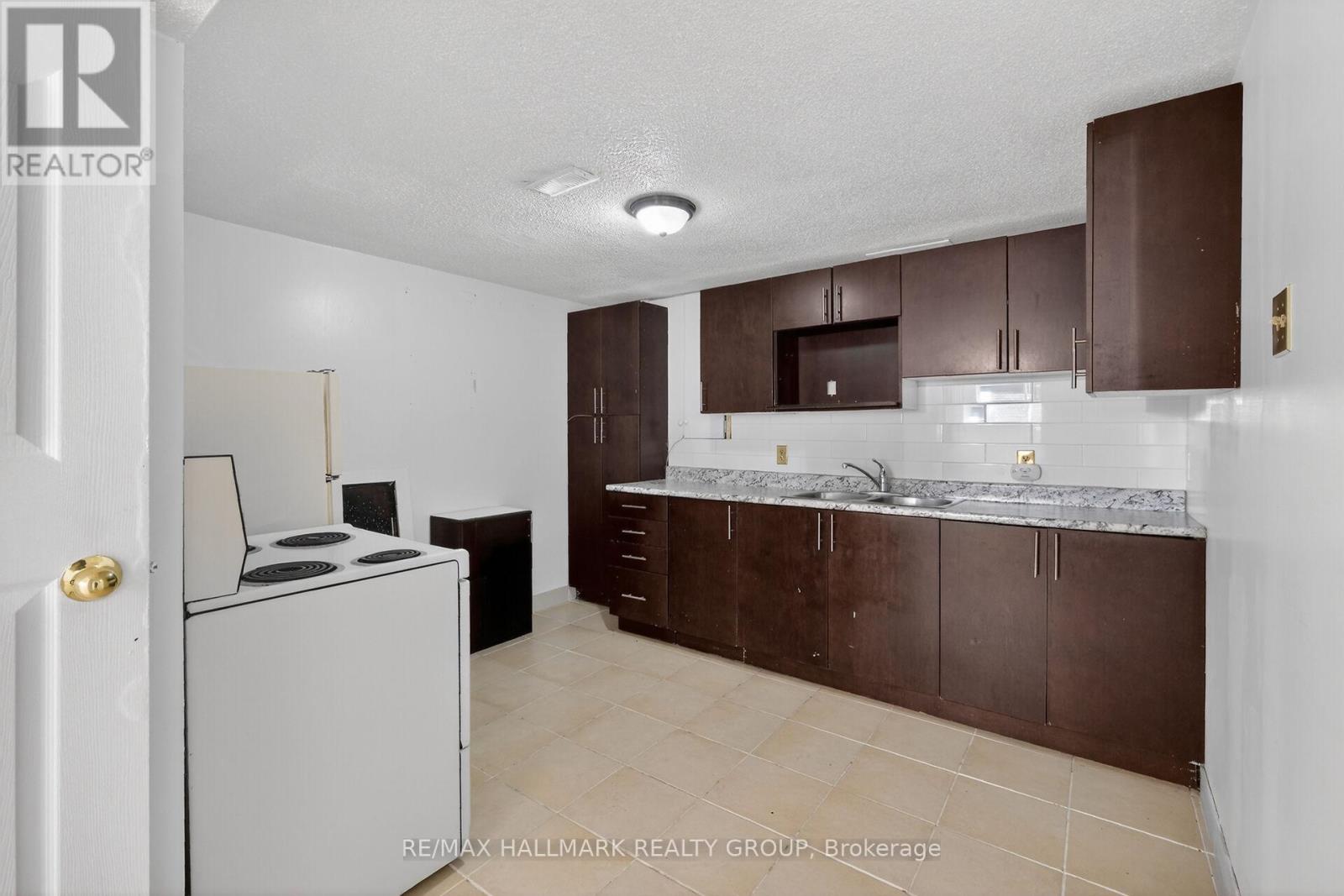 1412 Maxime Street, Ottawa, Ontario  K1B 3L1 - Photo 34 - X13421652