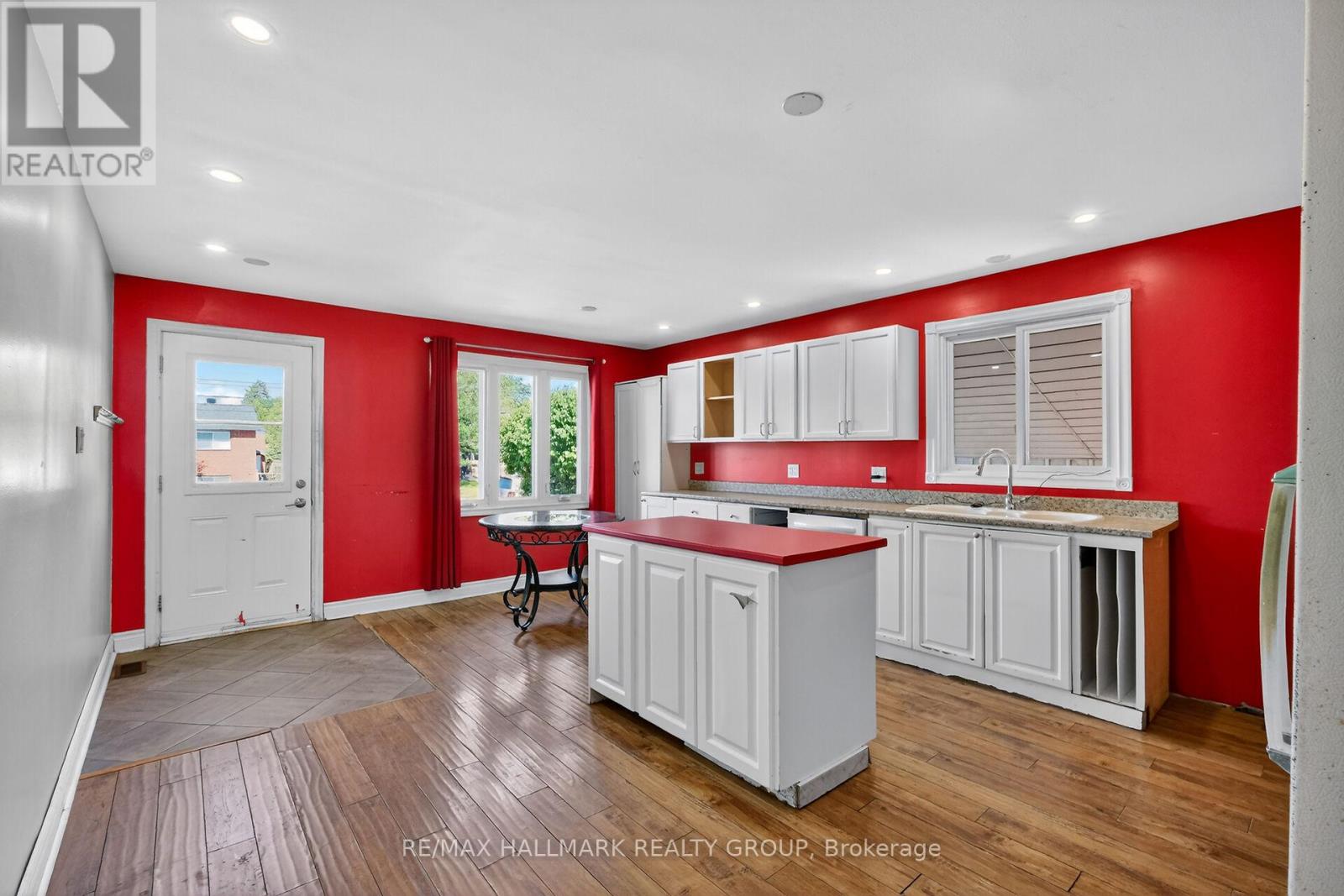 1412 Maxime Street, Ottawa, Ontario  K1B 3L1 - Photo 6 - X13421652