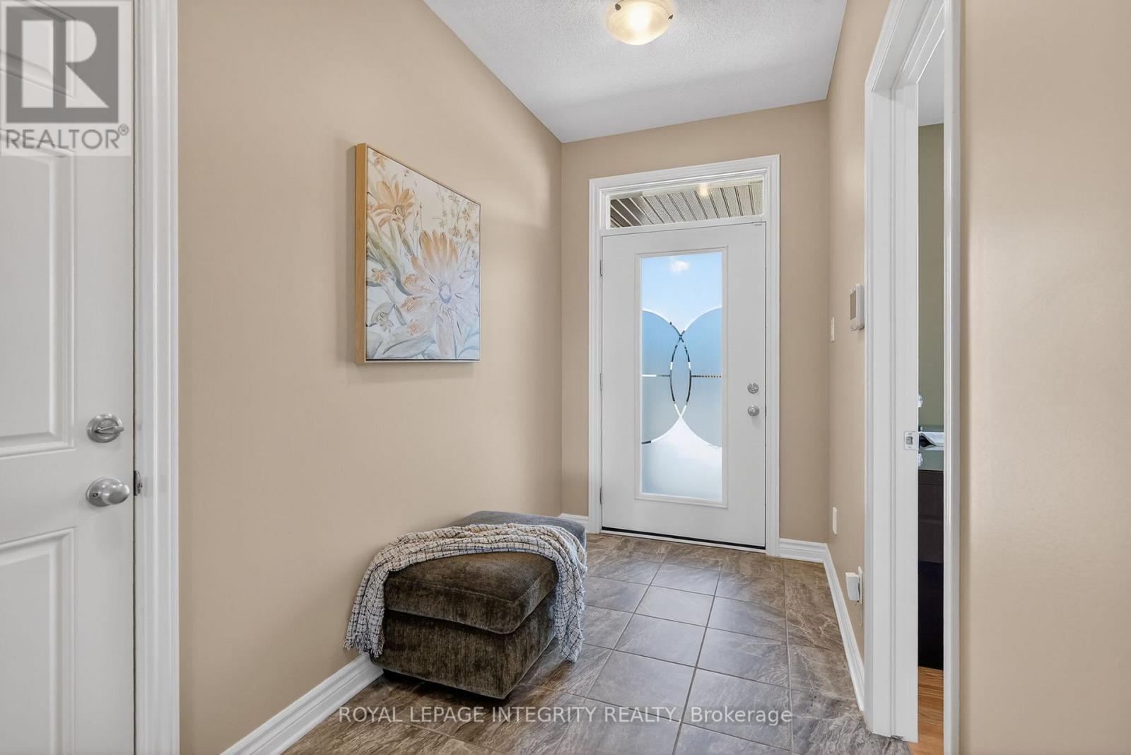 724 Parade Drive, Ottawa, Ontario  K2S 0Z4 - Photo 3 - X13421662