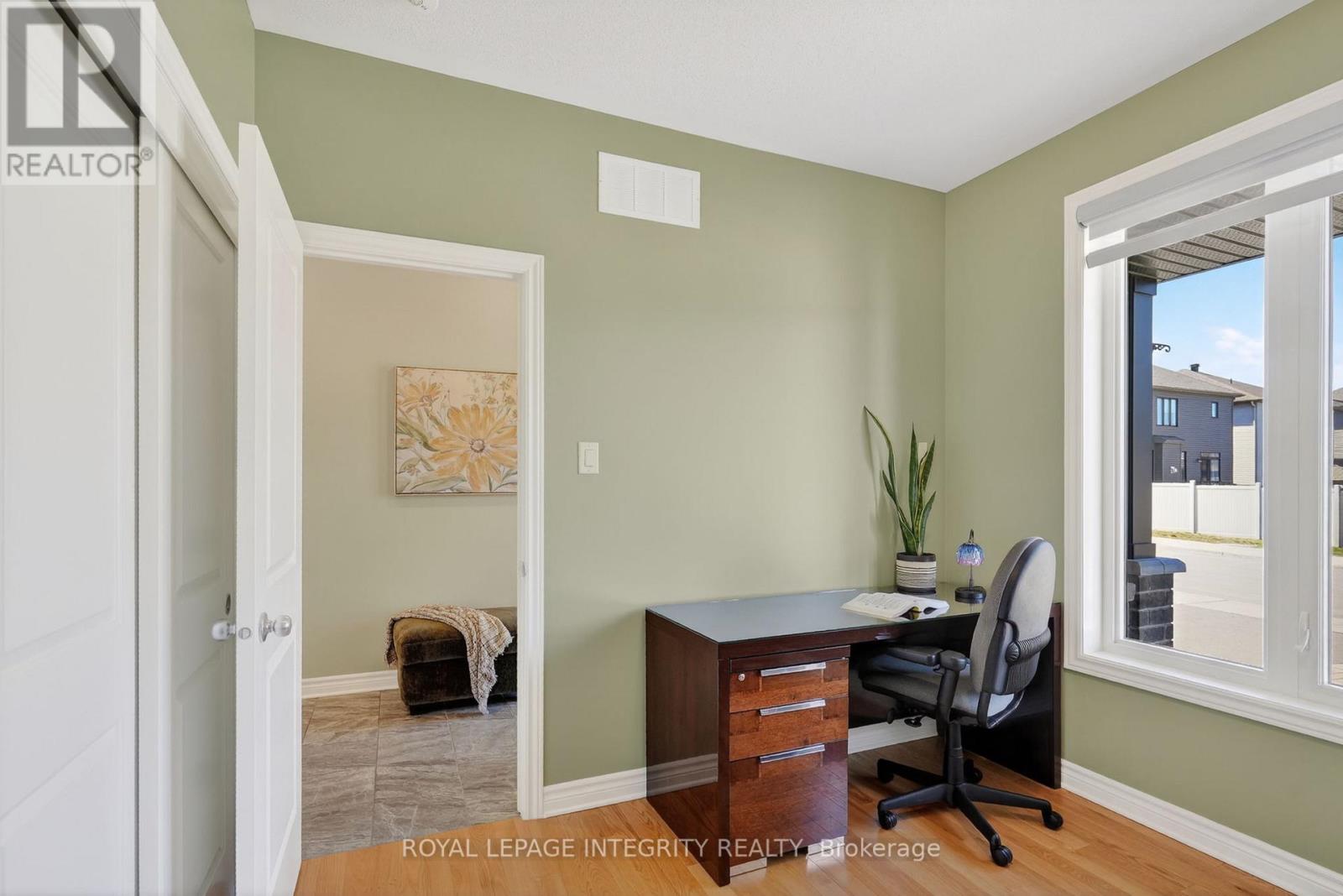 724 Parade Drive, Ottawa, Ontario  K2S 0Z4 - Photo 5 - X13421662