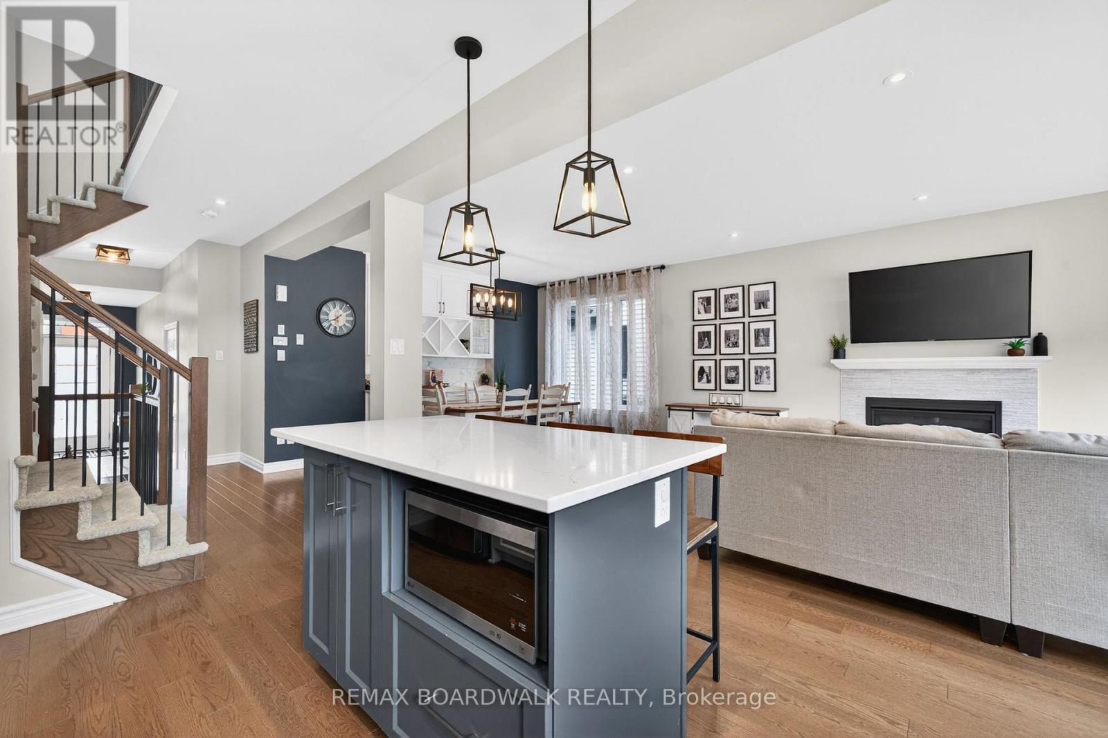 38 Thunderbolt Street, Ottawa, Ontario  K2V 0L9 - Photo 19 - X13421770