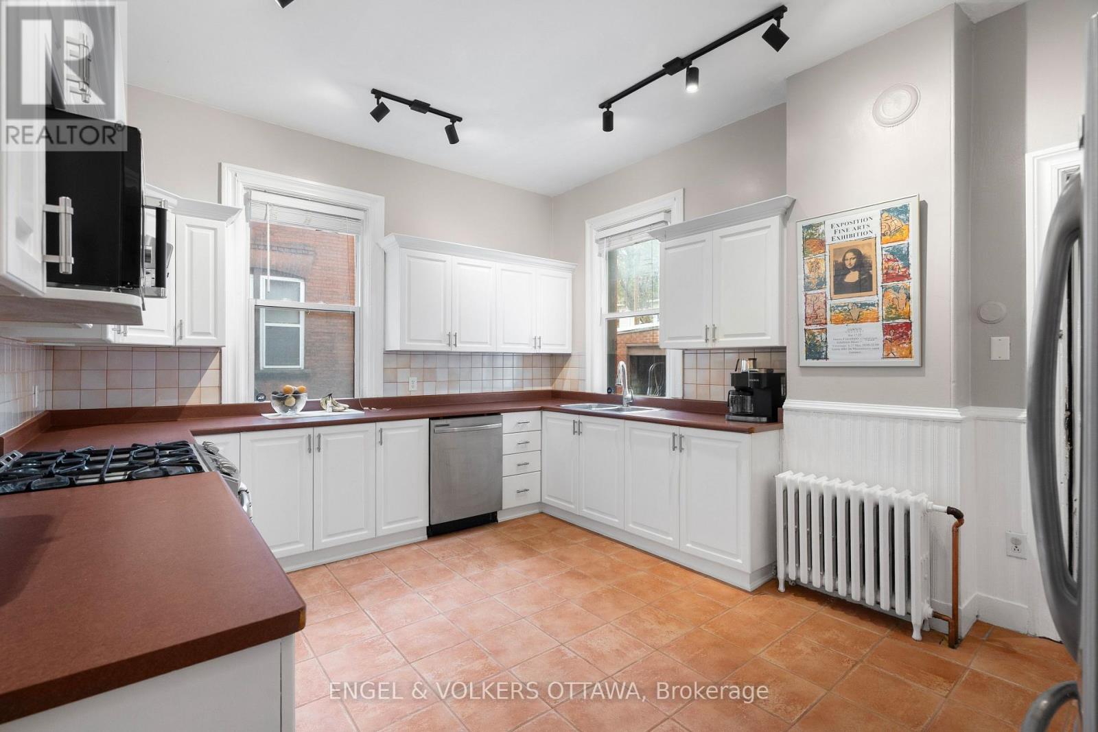 553 Gilmour Street, Ottawa, Ontario  K1R 5L5 - Photo 13 - X13421772
