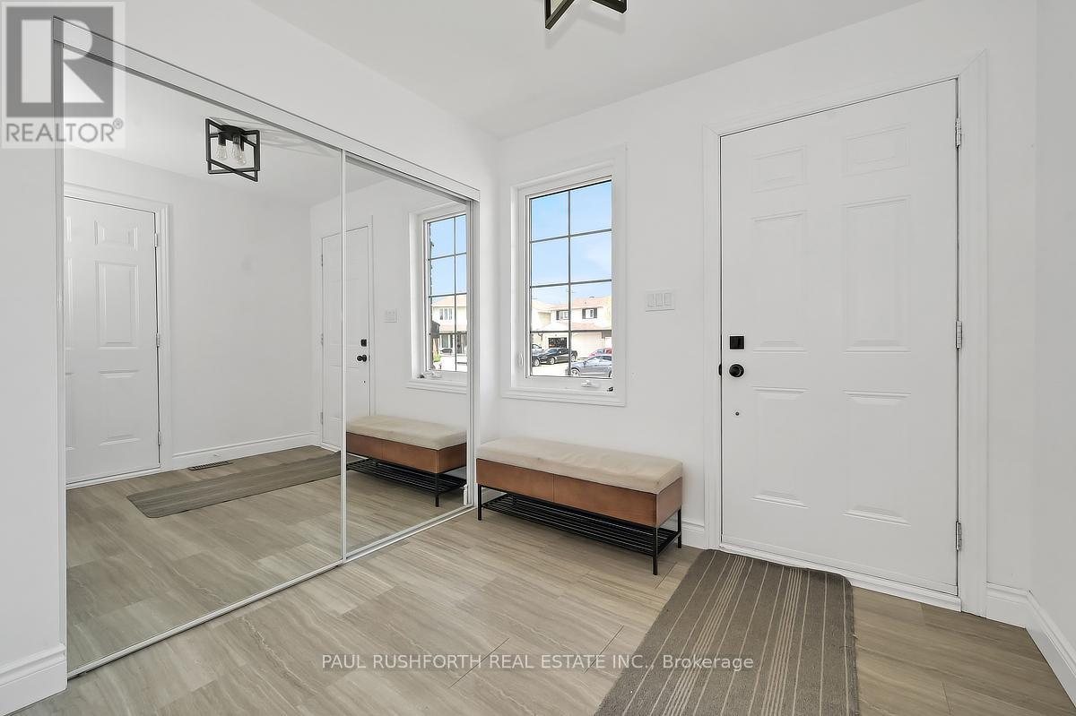 1476 Kamouraska Circle, Ottawa, Ontario  K1C 3J2 - Photo 2 - X13421822