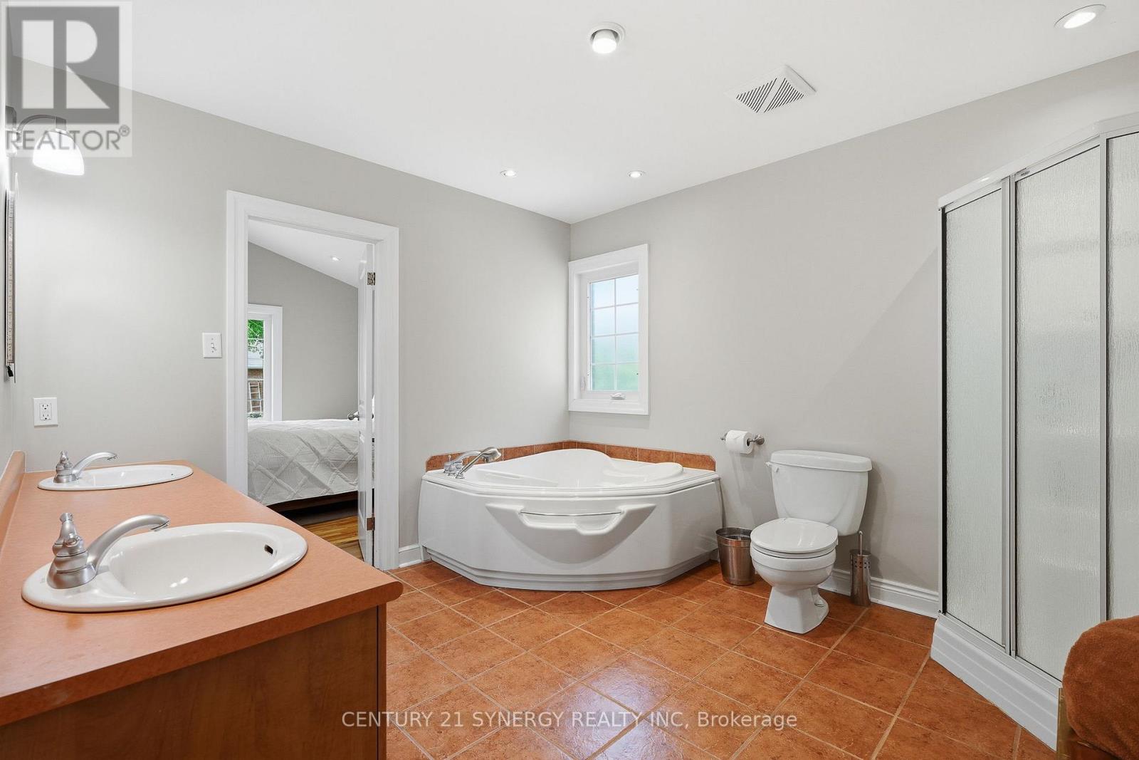 1324 Avenue O, Ottawa, Ontario  K1G 0A9 - Photo 19 - X13421824