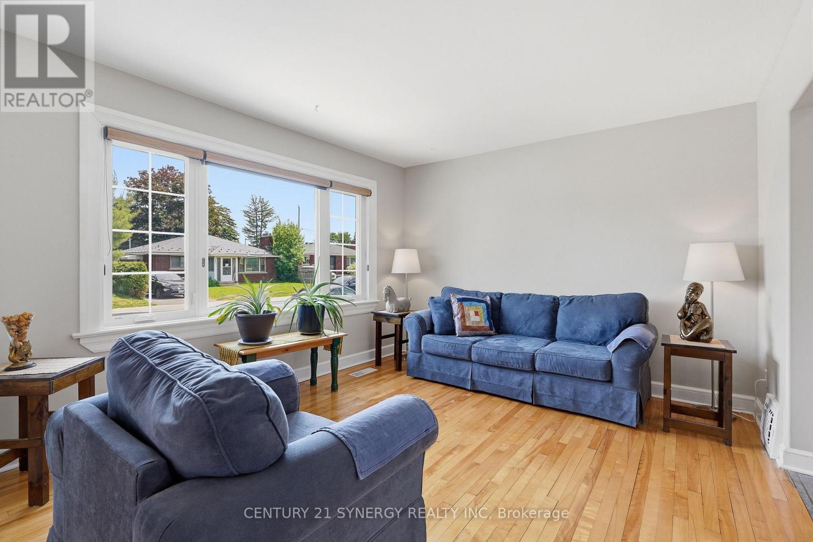 1324 Avenue O, Ottawa, Ontario  K1G 0A9 - Photo 5 - X13421824