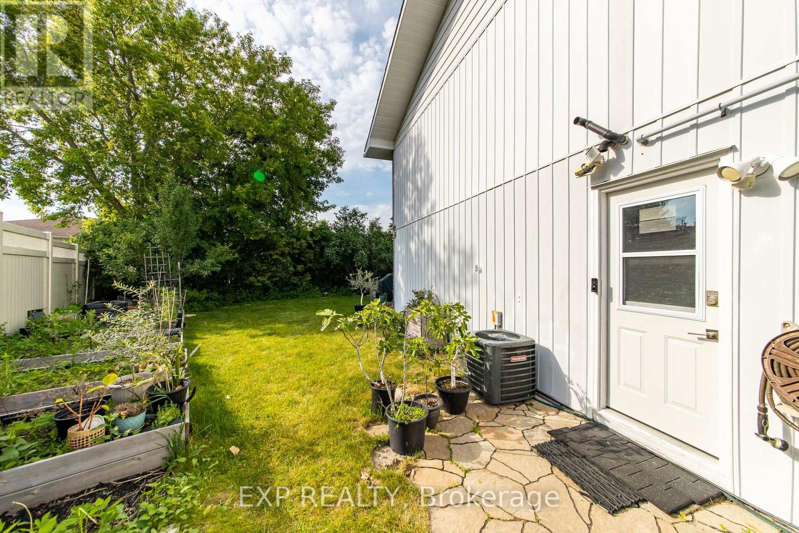 18 Winlock Crescent, Ottawa, Ontario  K2G 3X4 - Photo 22 - X13421976