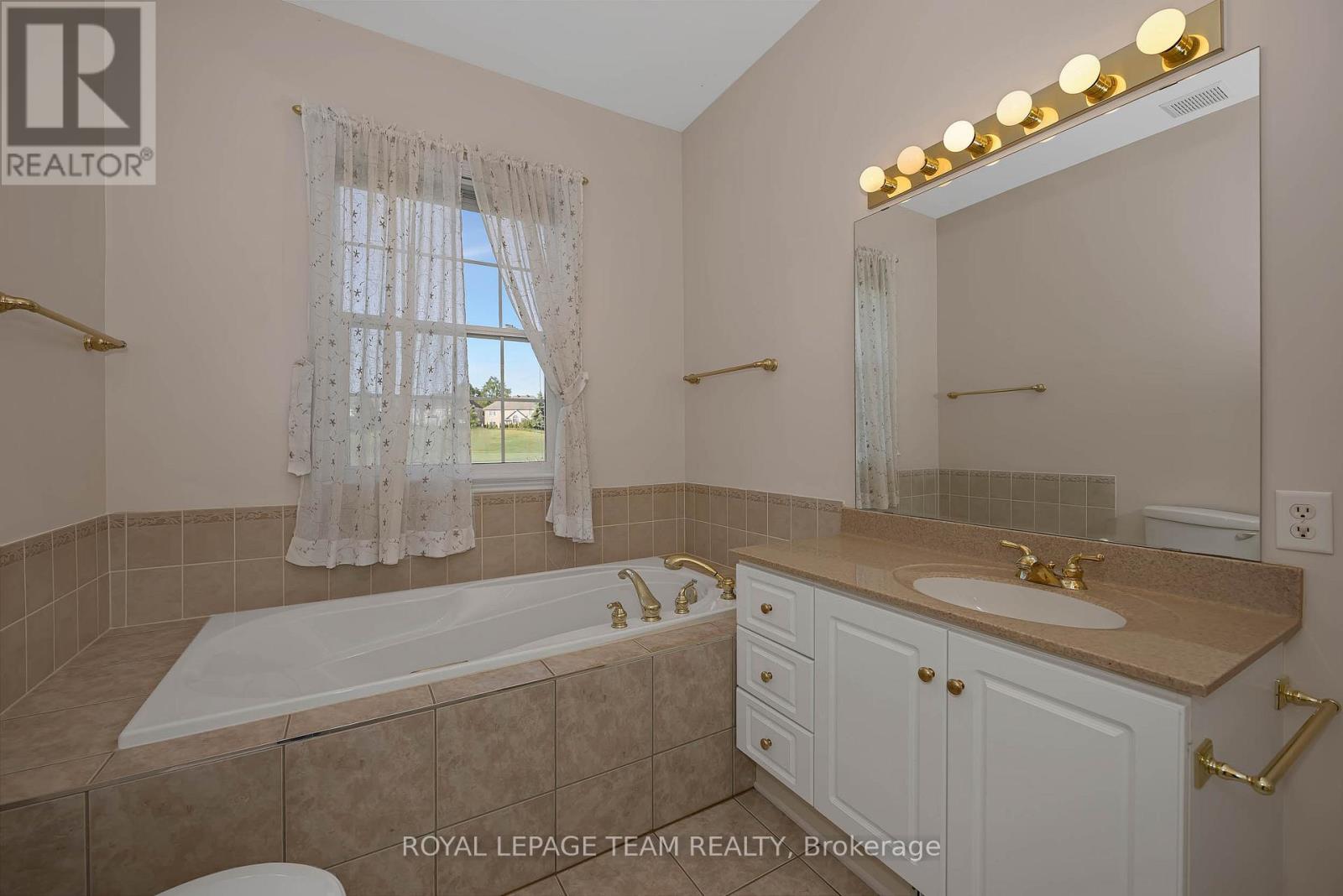 32 Silverthorn Court, Ottawa, Ontario  K2J 4Y2 - Photo 25 - X13422036