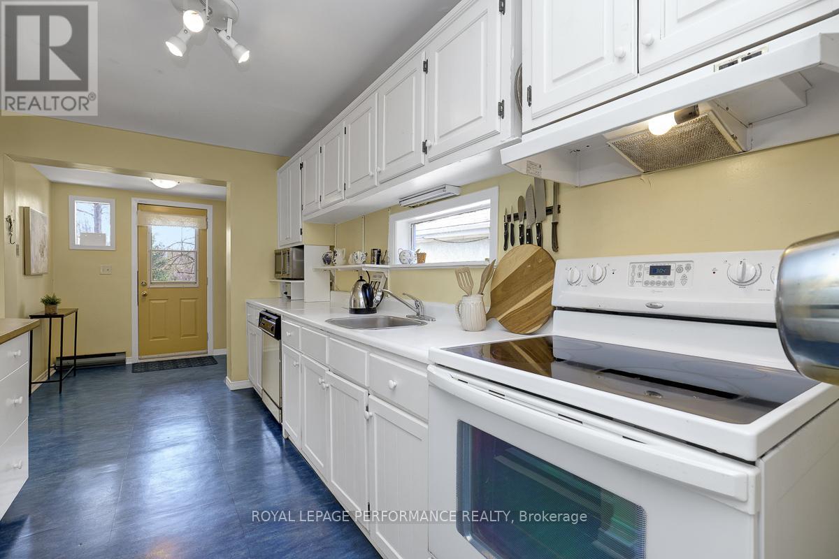1141 North River Road, Ottawa, Ontario  K1K 3W4 - Photo 7 - X13422114