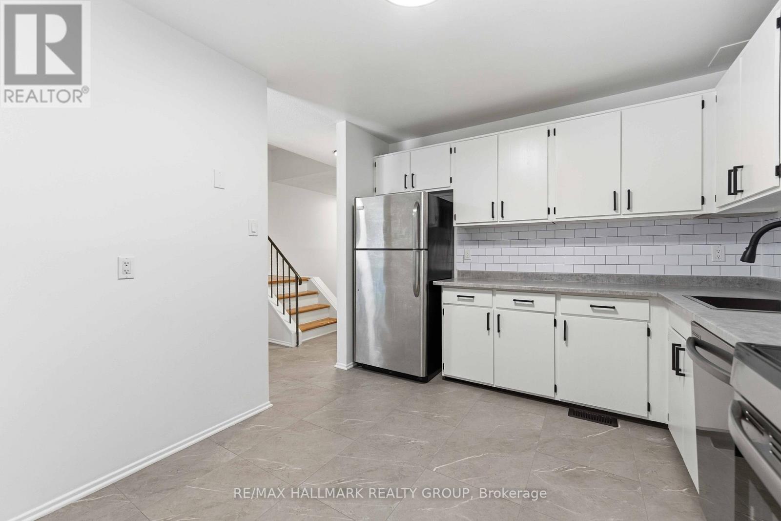 48 - 2202 Orient Park Drive, Ottawa, Ontario  K1B 4W2 - Photo 14 - X13422220