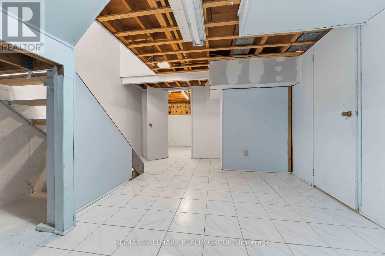 48 - 2202 Orient Park Drive, Ottawa, Ontario  K1B 4W2 - Photo 29 - X13422220