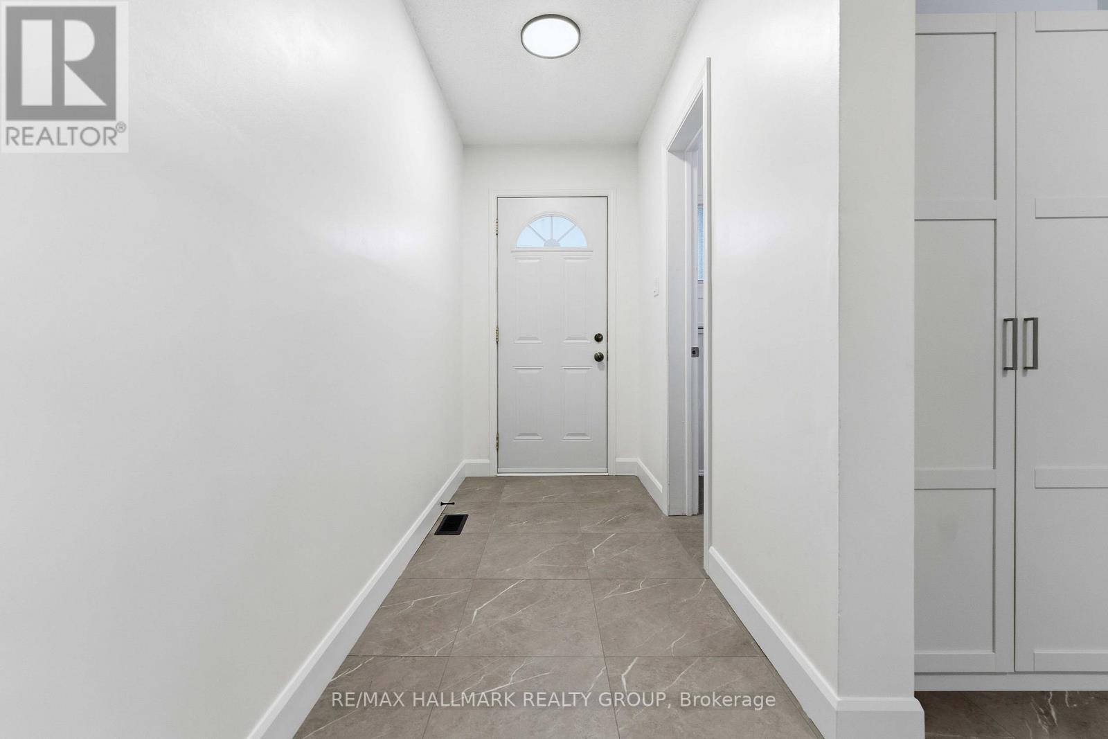 48 - 2202 Orient Park Drive, Ottawa, Ontario  K1B 4W2 - Photo 3 - X13422220