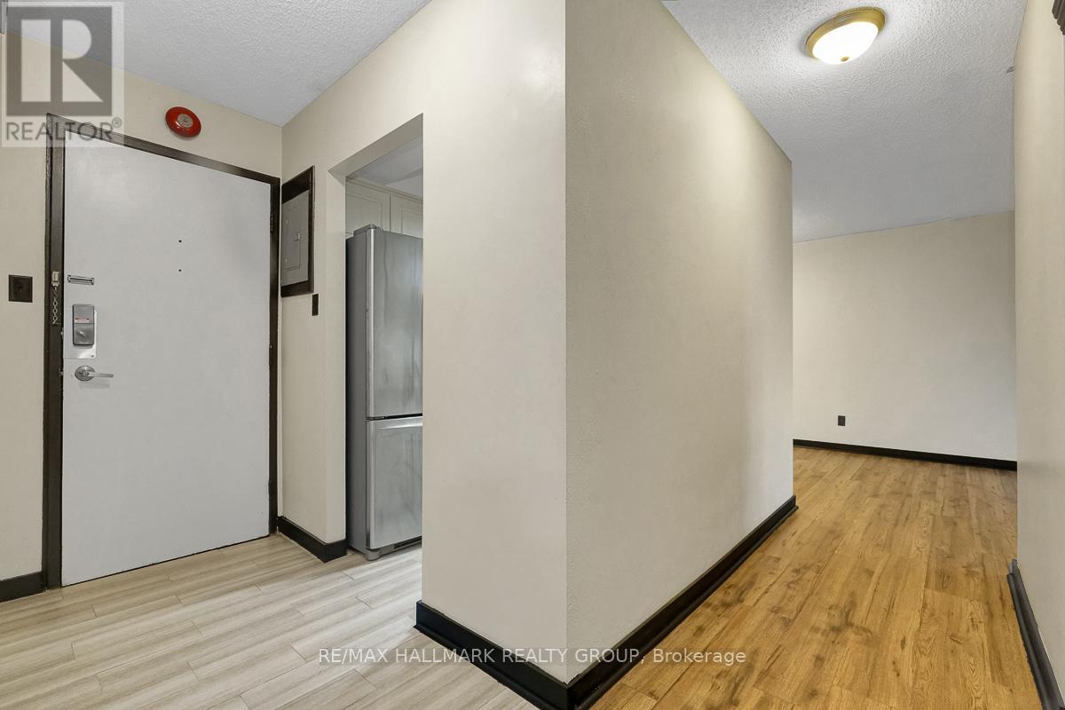 401c - 2041 Arrowsmith Drive, Ottawa, Ontario  K1J 7V7 - Photo 4 - X13422232