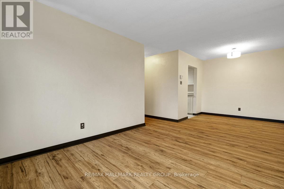401c - 2041 Arrowsmith Drive, Ottawa, Ontario  K1J 7V7 - Photo 7 - X13422232