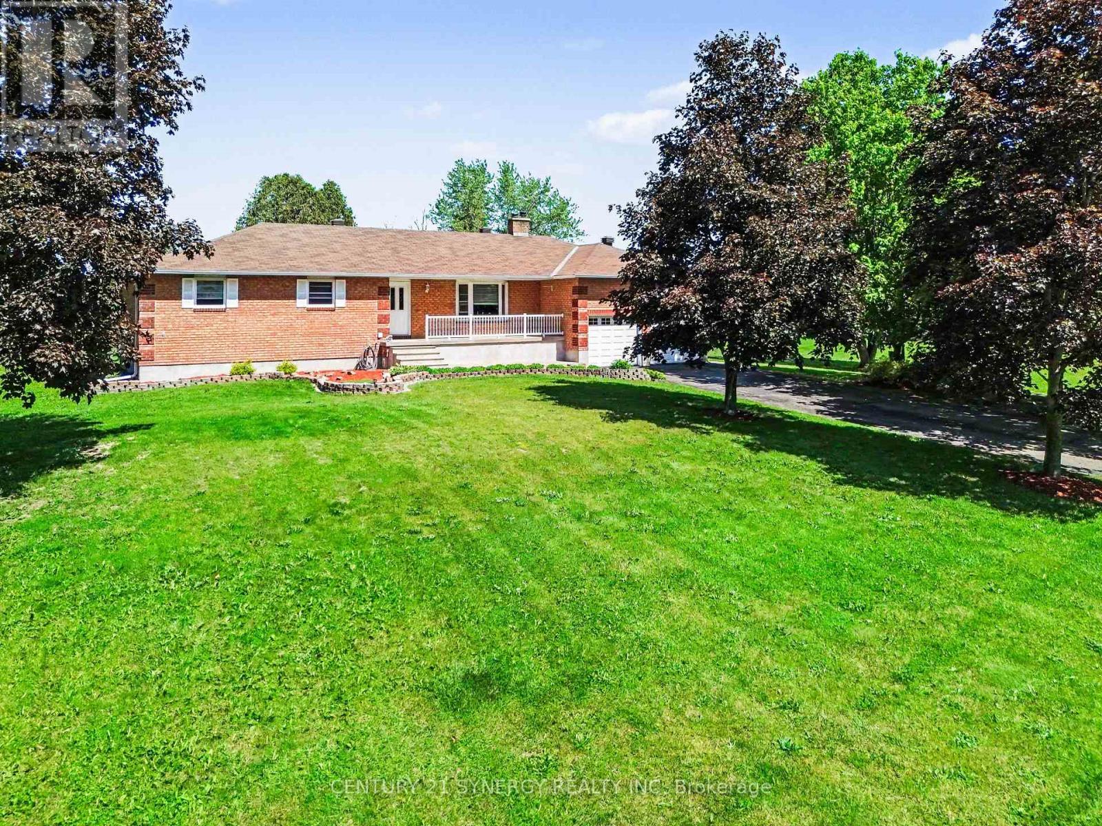 870 Kitley Line 3 Road, Elizabethtown-Kitley, Ontario  K0G 1G0 - Photo 4 - X13422486