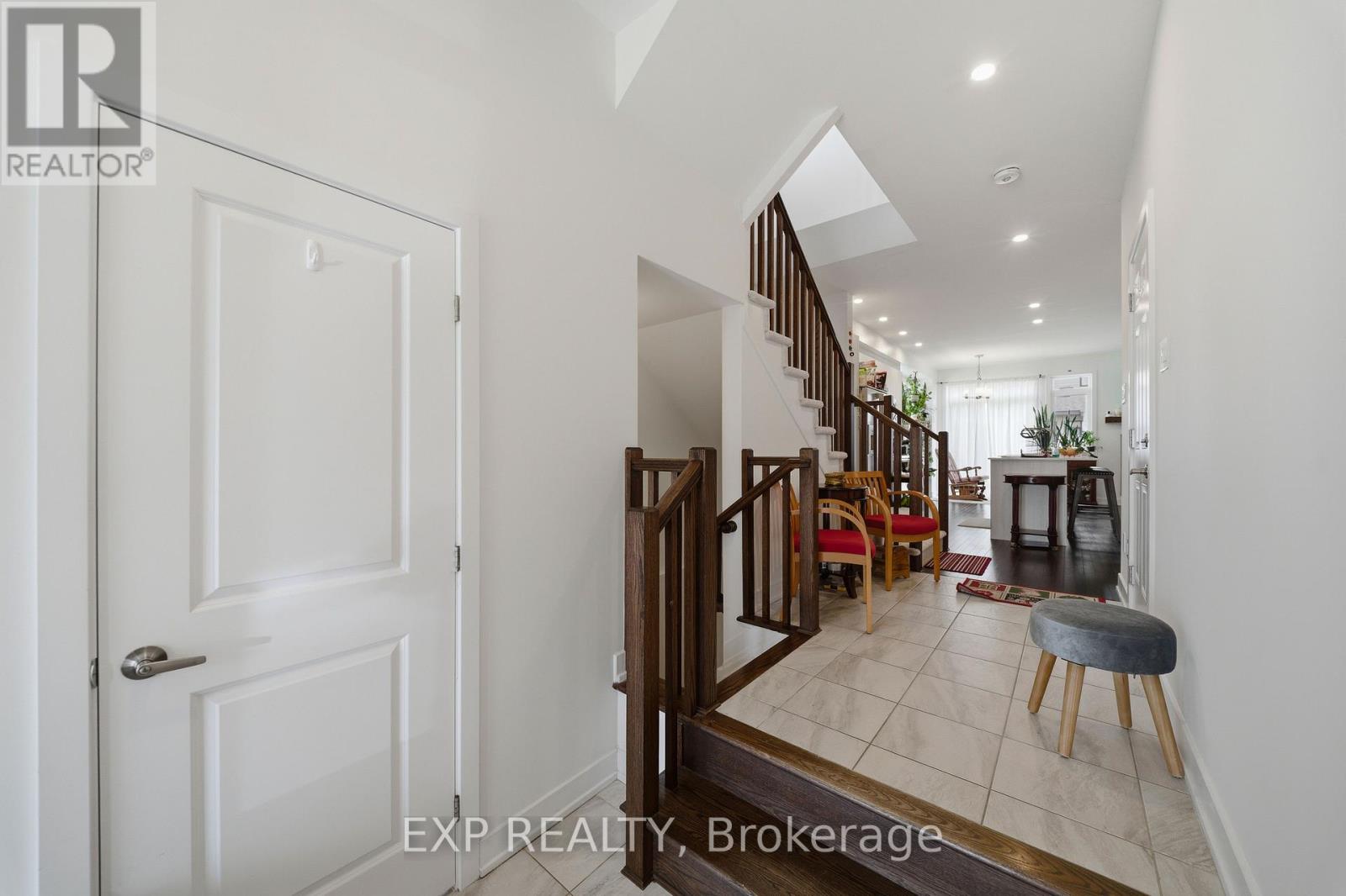 51 Robusta Lane, Ottawa, Ontario  K2J 6Y7 - Photo 2 - X13422670