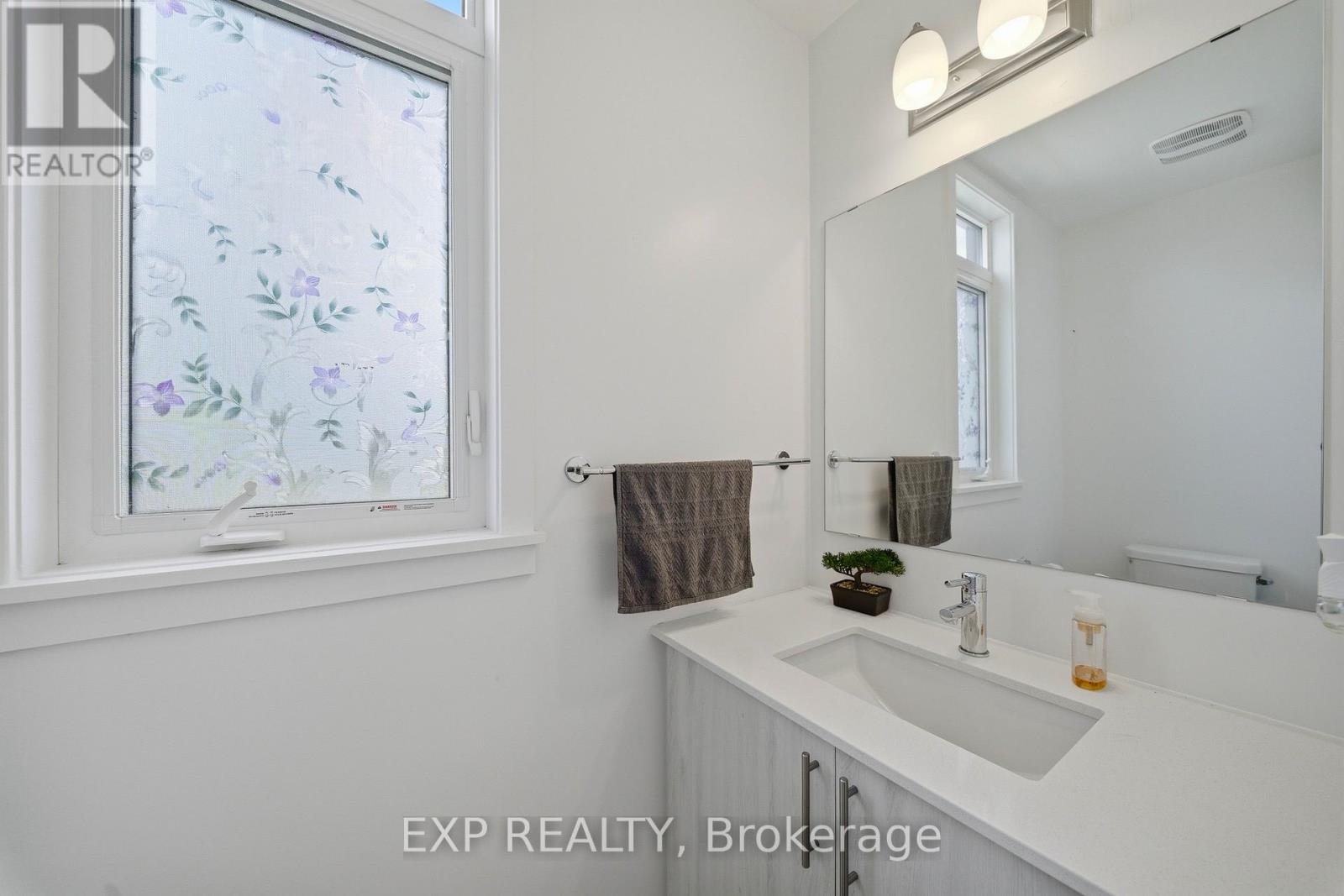 51 Robusta Lane, Ottawa, Ontario  K2J 6Y7 - Photo 3 - X13422670