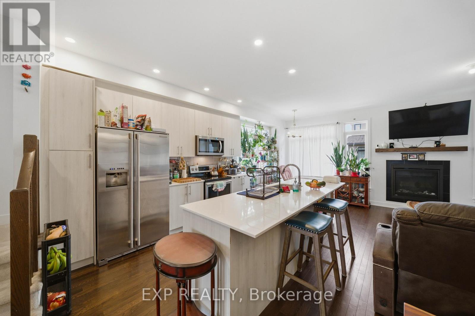 51 Robusta Lane, Ottawa, Ontario  K2J 6Y7 - Photo 4 - X13422670