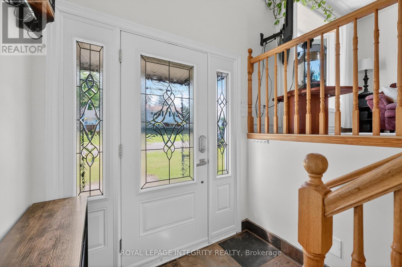 850 Balsam Drive, Ottawa, Ontario  K1E 1B5 - Photo 4 - X13422832