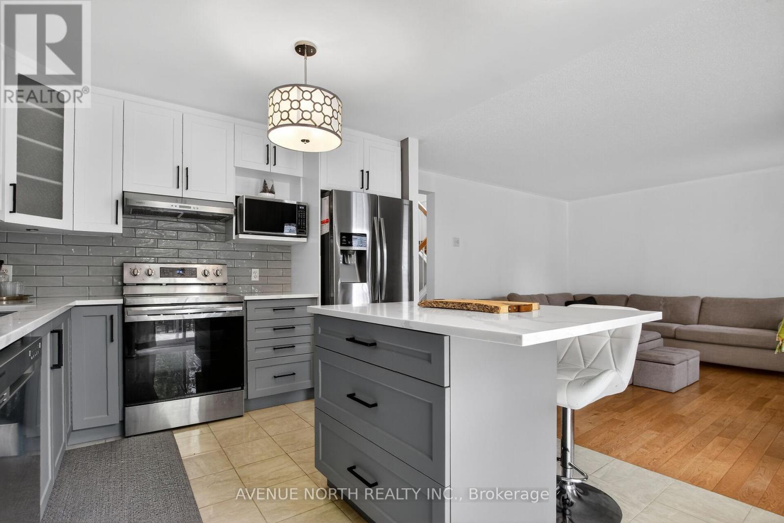 18 Castlemore Street, Ottawa, Ontario  K2G 6N5 - Photo 13 - X13422900