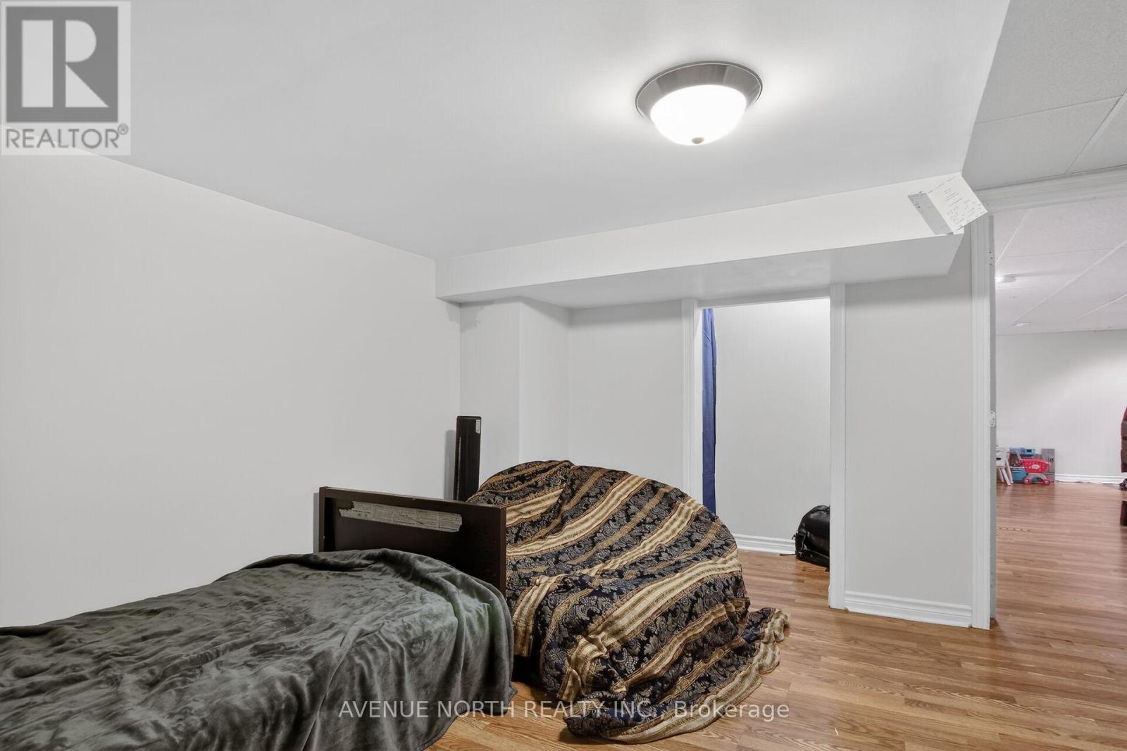 18 Castlemore Street, Ottawa, Ontario  K2G 6N5 - Photo 33 - X13422900