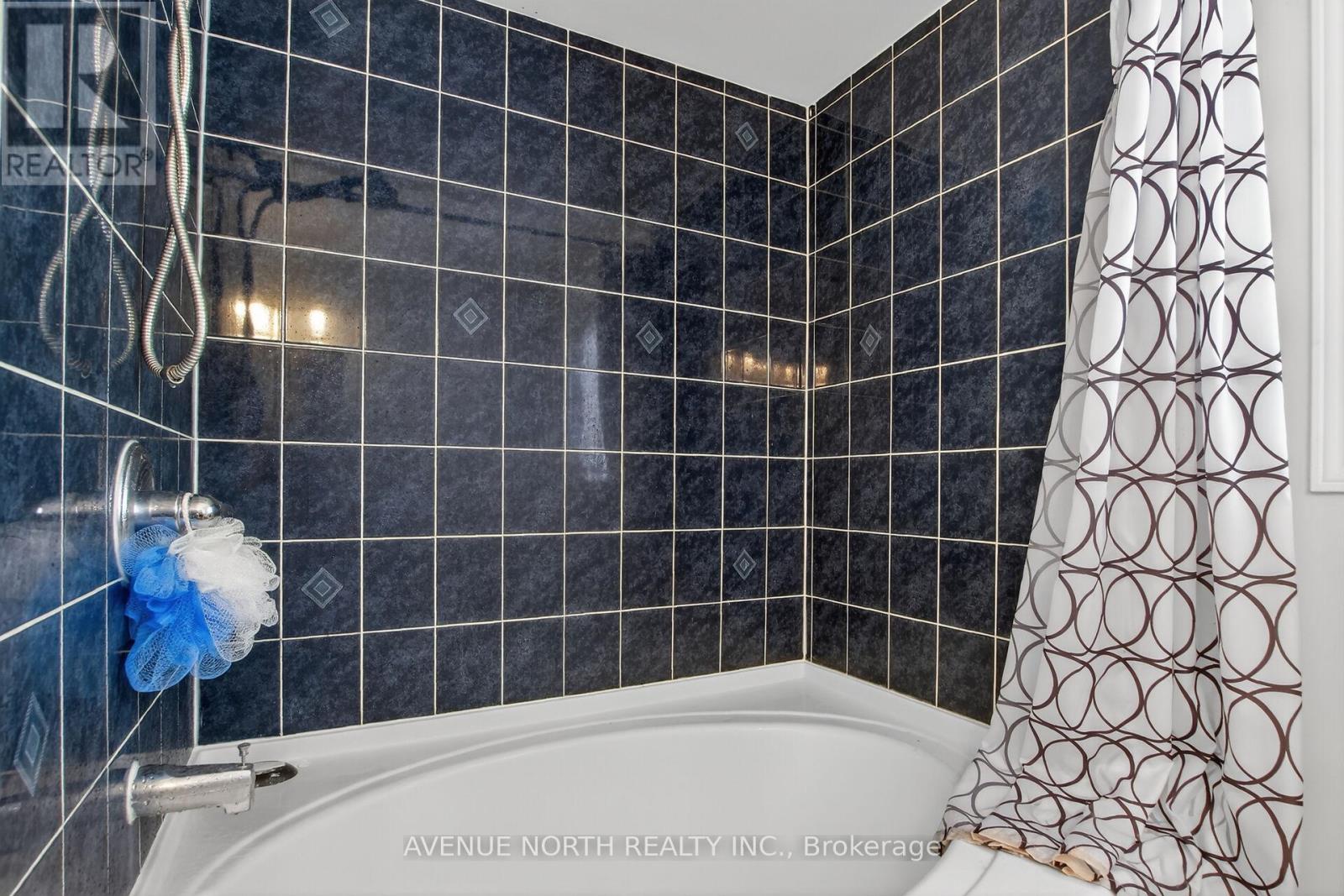 18 Castlemore Street, Ottawa, Ontario  K2G 6N5 - Photo 43 - X13422900