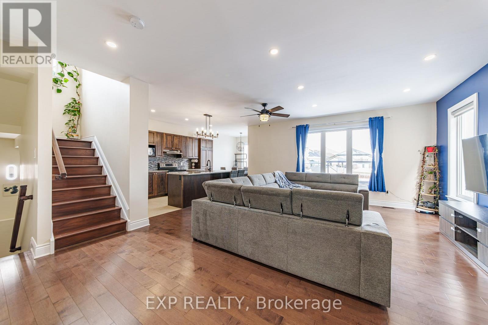 106 Bert Hall Street, Arnprior, Ontario  K7S 0G9 - Photo 4 - X13422972