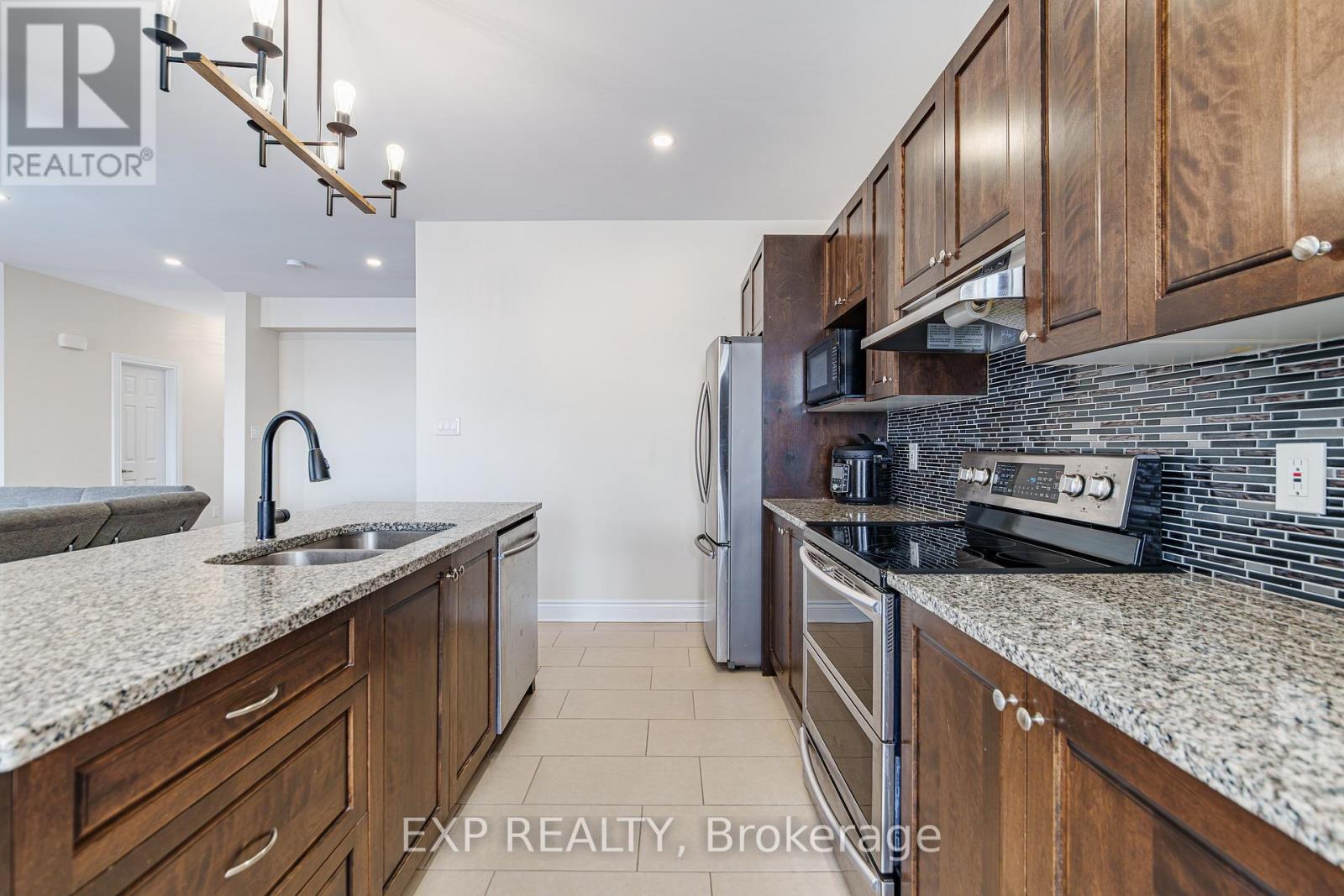 106 Bert Hall Street, Arnprior, Ontario  K7S 0G9 - Photo 7 - X13422972