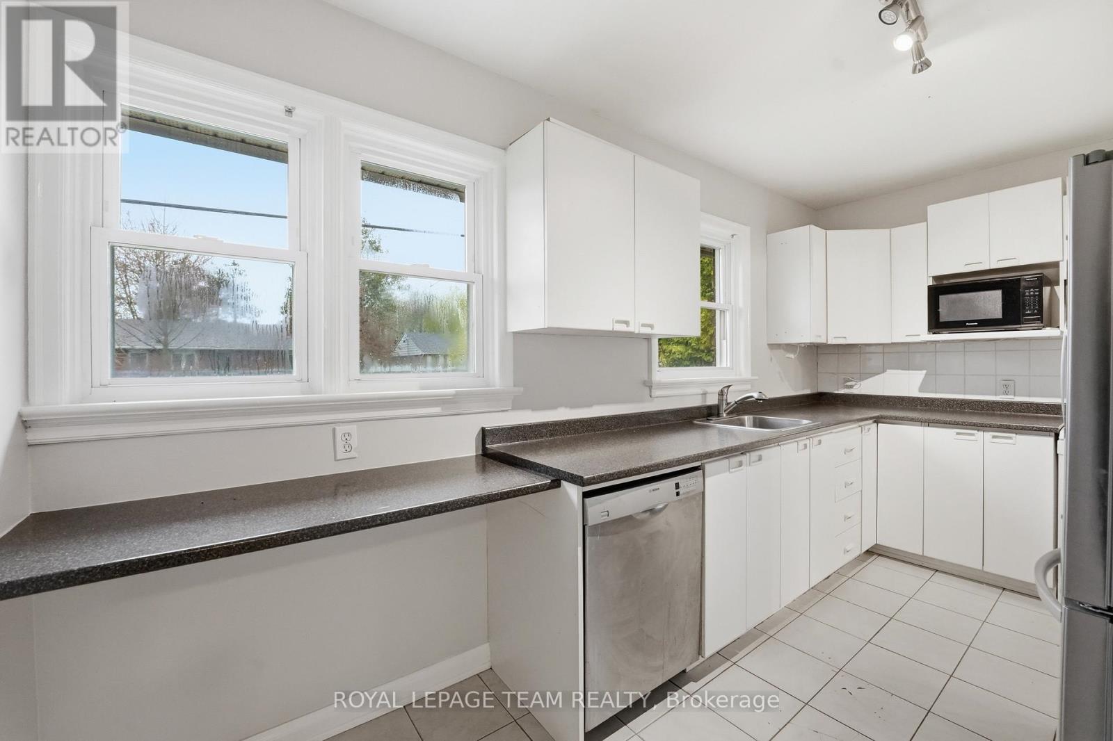 49 Crownhill Street, Ottawa, Ontario  K1J 7K5 - Photo 10 - X13423038