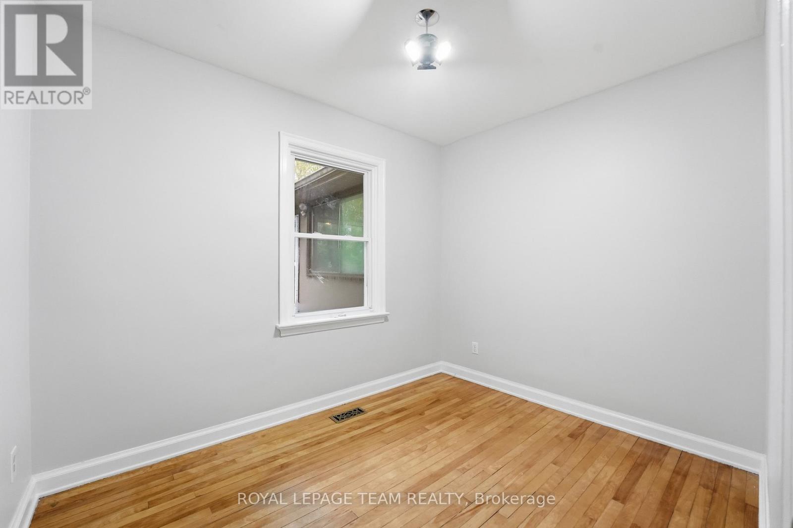 49 Crownhill Street, Ottawa, Ontario  K1J 7K5 - Photo 14 - X13423038