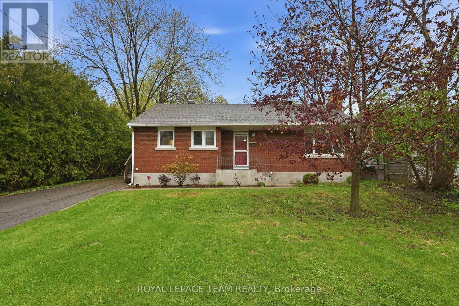 49 Crownhill Street, Ottawa, Ontario  K1J 7K5 - Photo 3 - X13423038