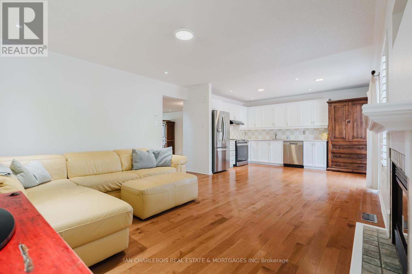 6020 Longleaf Drive, Ottawa, Ontario  K1W 1J2 - Photo 11 - X13423240