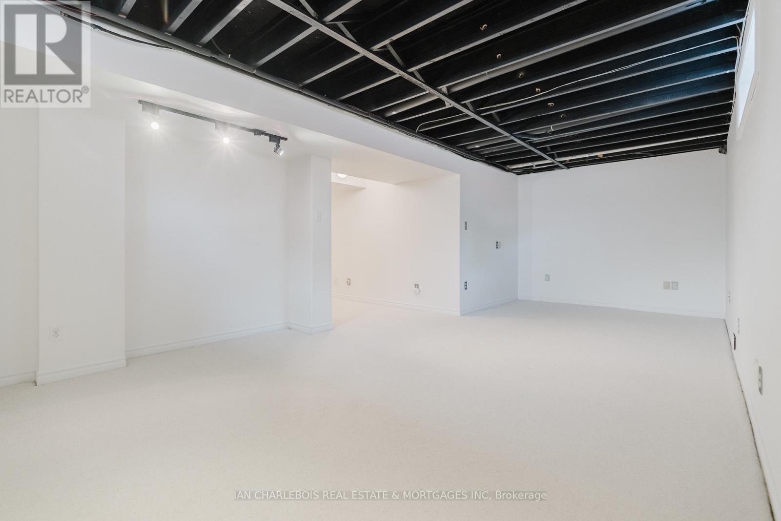 6020 Longleaf Drive, Ottawa, Ontario  K1W 1J2 - Photo 32 - X13423240