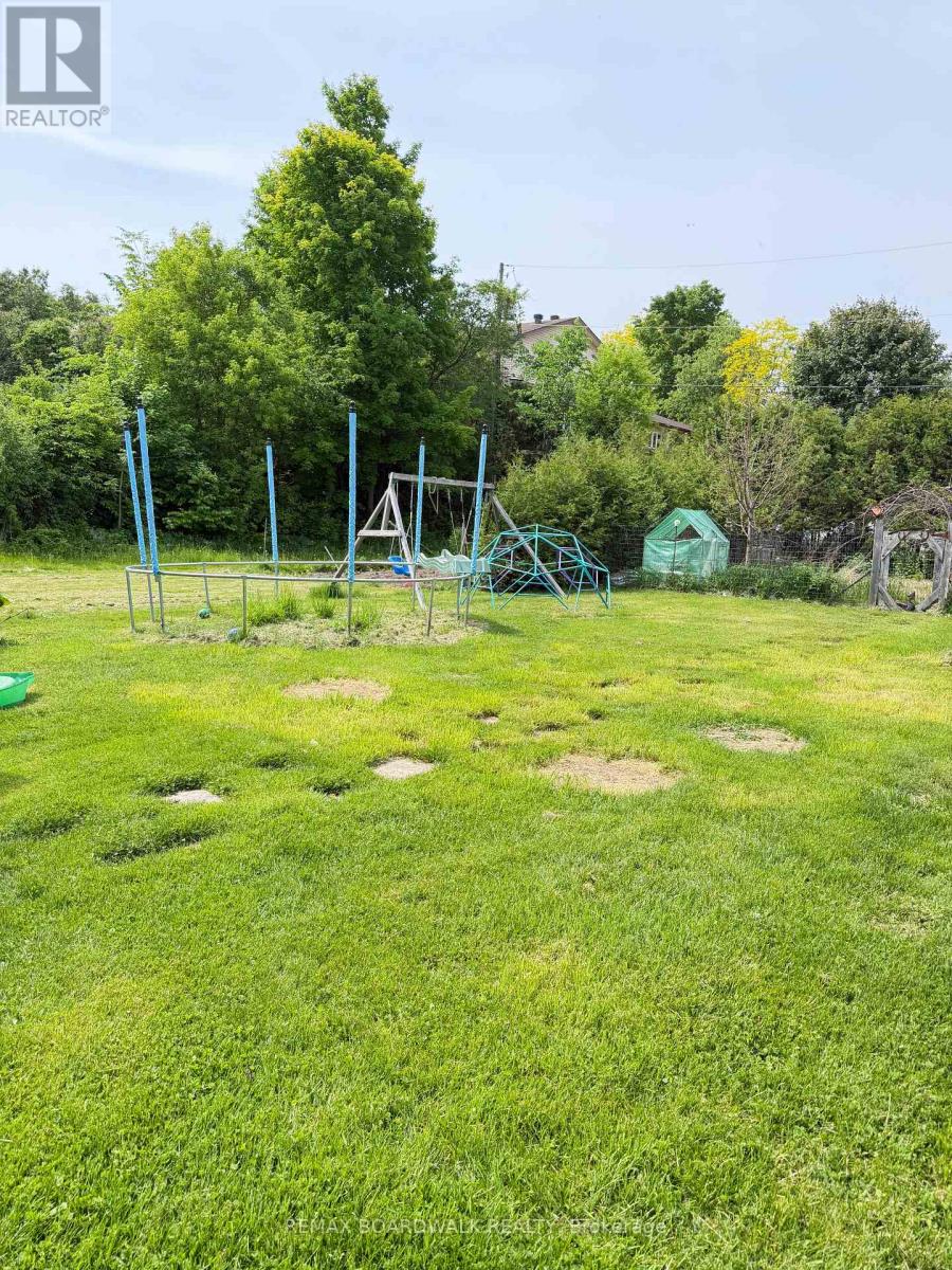 74 Princess Street, Lanark Highlands, Ontario  K0G 1K0 - Photo 14 - X13423318