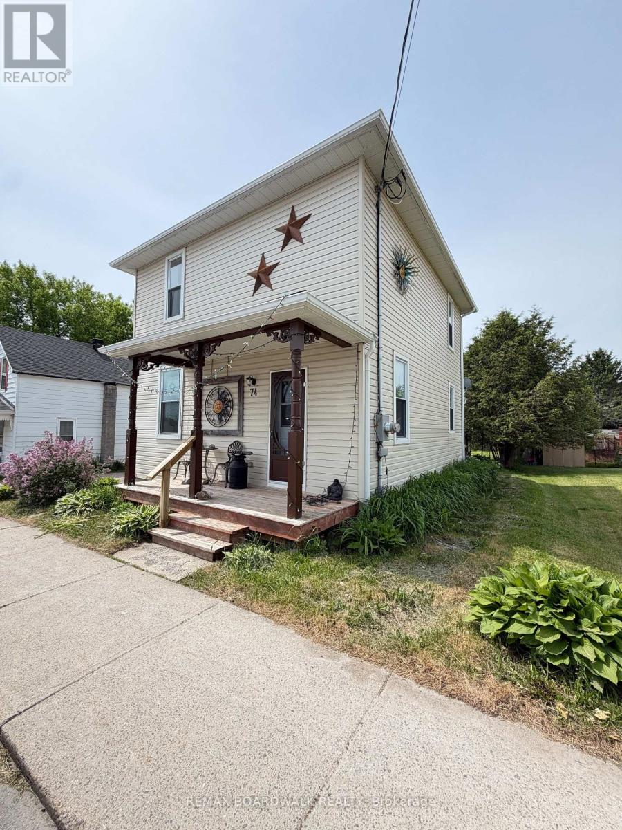 74 Princess Street, Lanark Highlands, Ontario  K0G 1K0 - Photo 2 - X13423318