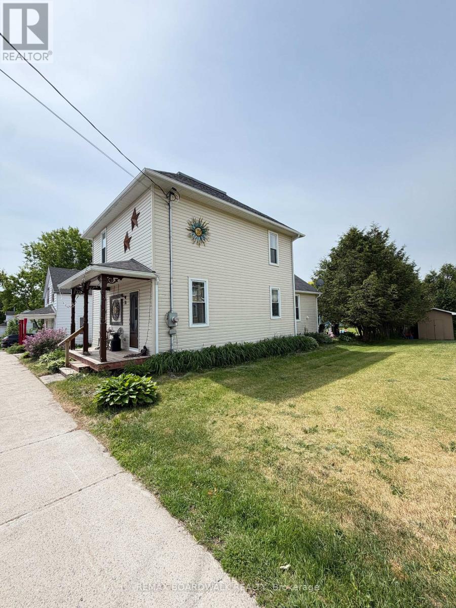 74 Princess Street, Lanark Highlands, Ontario  K0G 1K0 - Photo 3 - X13423318