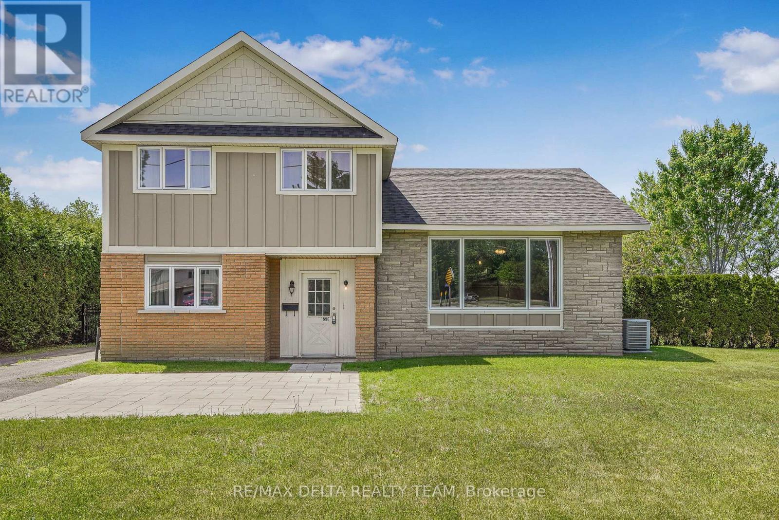 1596 Boyer Road, Ottawa, Ontario  K1C 1R2 - Photo 1 - X13423406