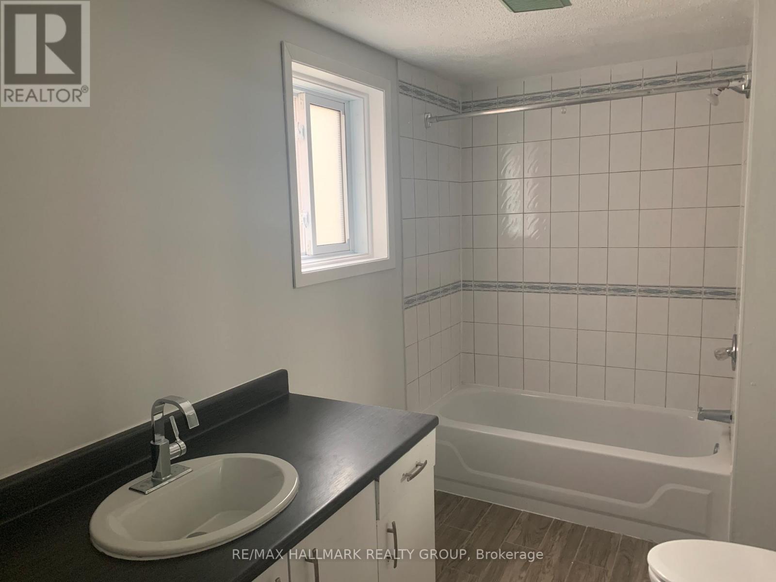 251 - 251 Marier Avenue, Ottawa, Ontario  K1L 5P9 - Photo 9 - X13423504