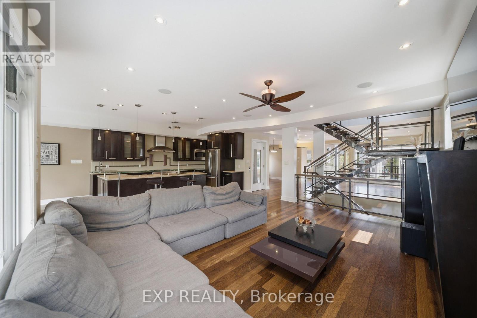 1356 Louis Lane, Ottawa, Ontario  K1B 3P3 - Photo 10 - X13423646