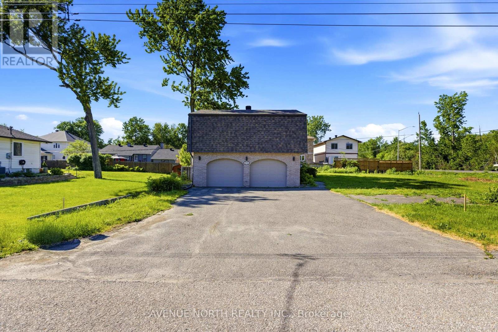 1991 Kingsdale Avenue, Ottawa, Ontario  K1T 1H9 - Photo 1 - X13423694