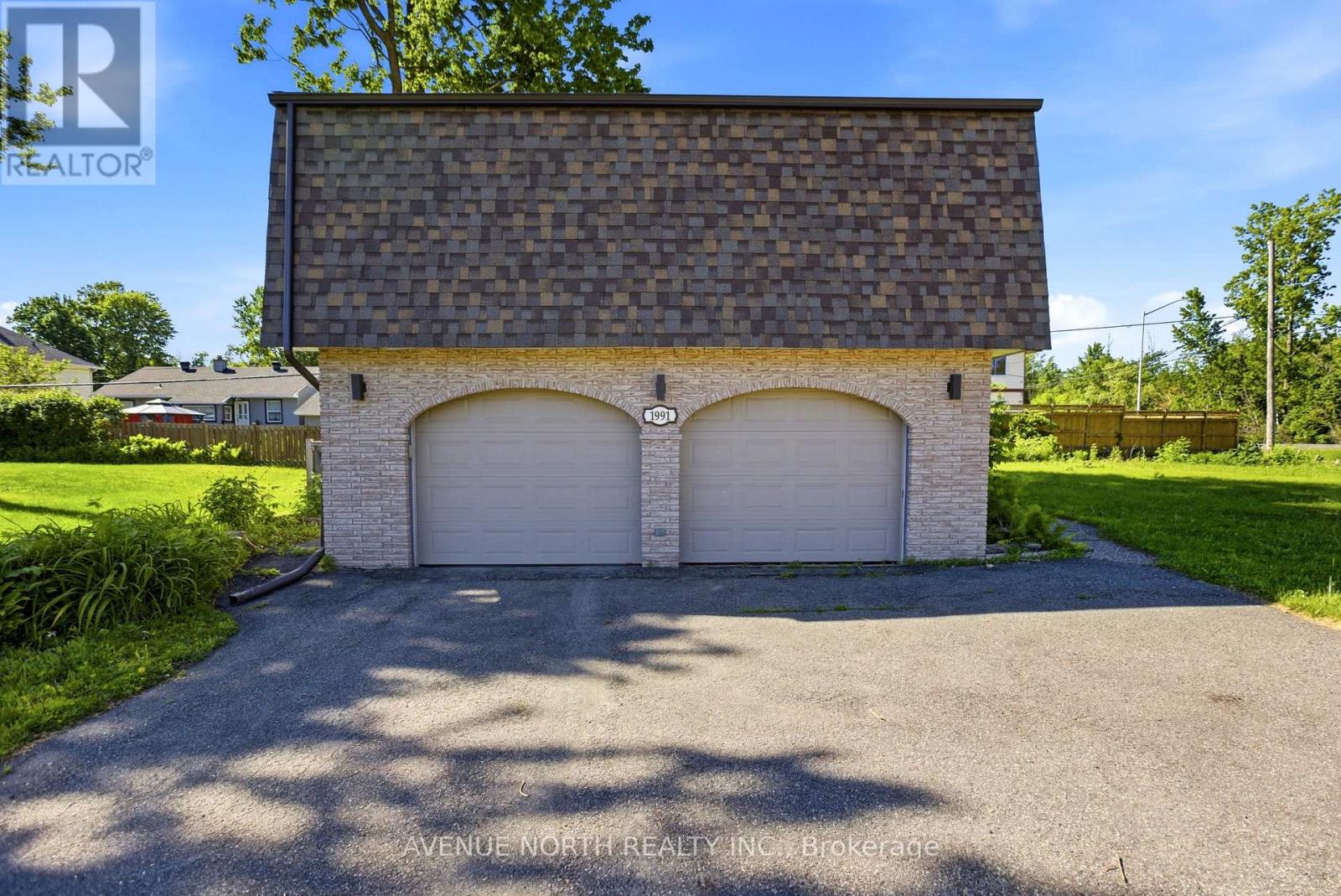 1991 Kingsdale Avenue, Ottawa, Ontario  K1T 1H9 - Photo 2 - X13423694