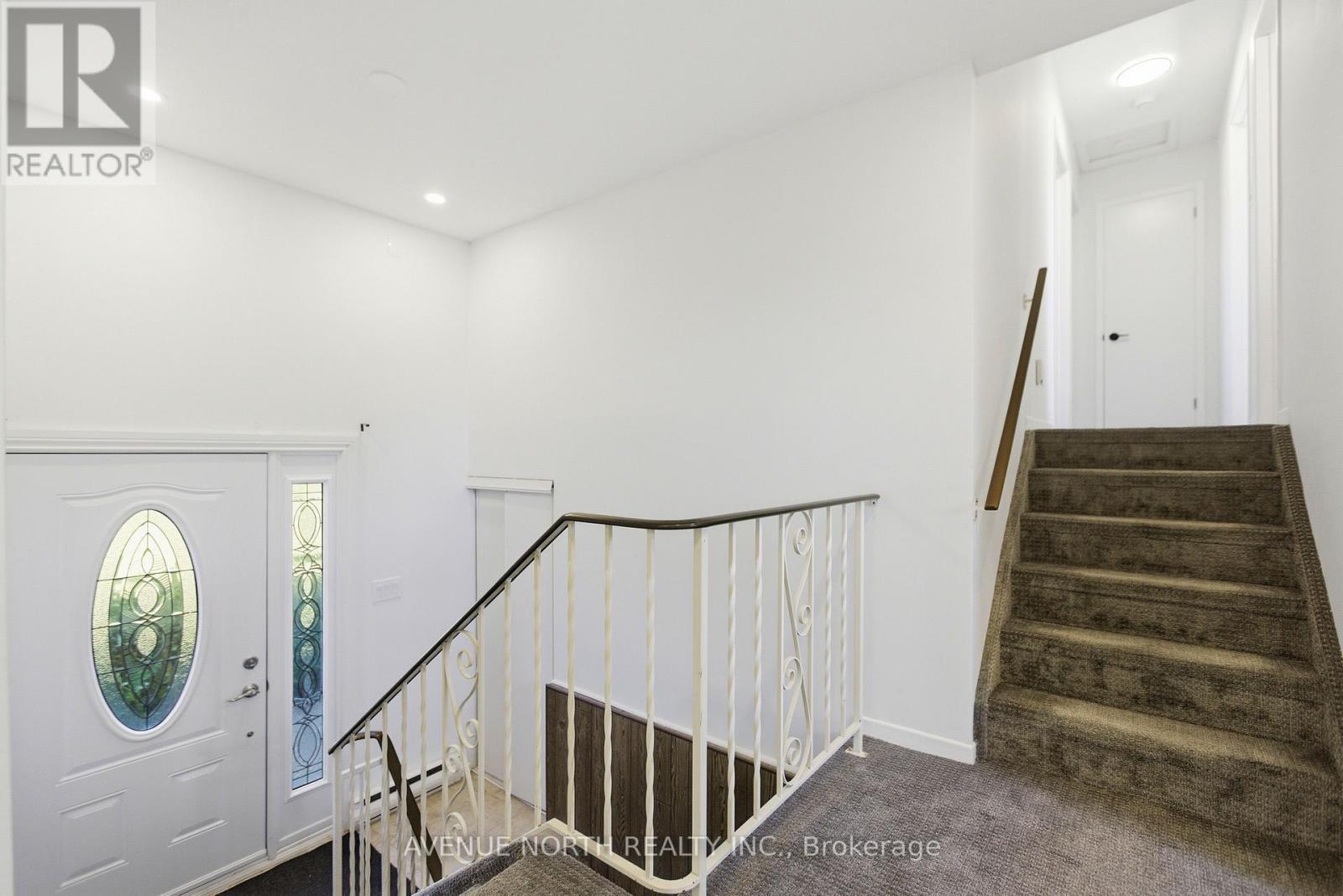 1991 Kingsdale Avenue, Ottawa, Ontario  K1T 1H9 - Photo 6 - X13423694