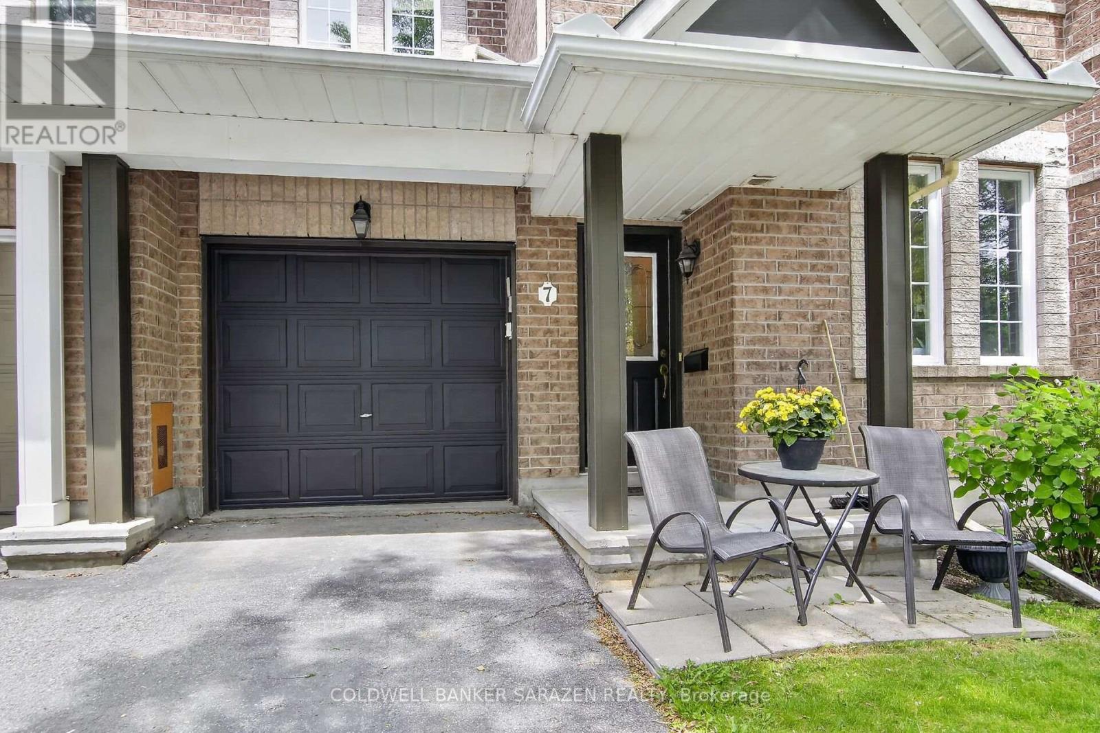 7 Barnstone Drive, Ottawa, Ontario  K2G 6X2 - Photo 3 - X13423720