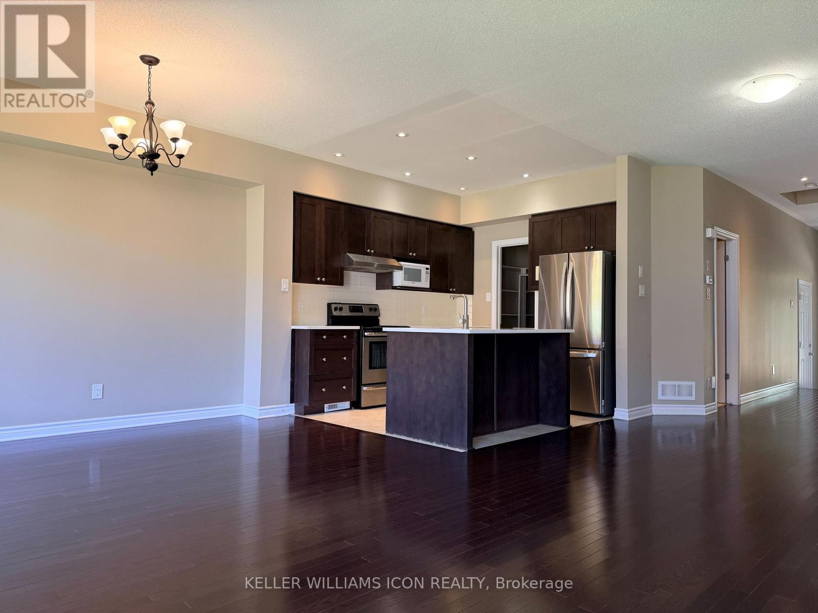 871 Fletcher Circle, Ottawa, Ontario  K2T 0B8 - Photo 4 - X13423906