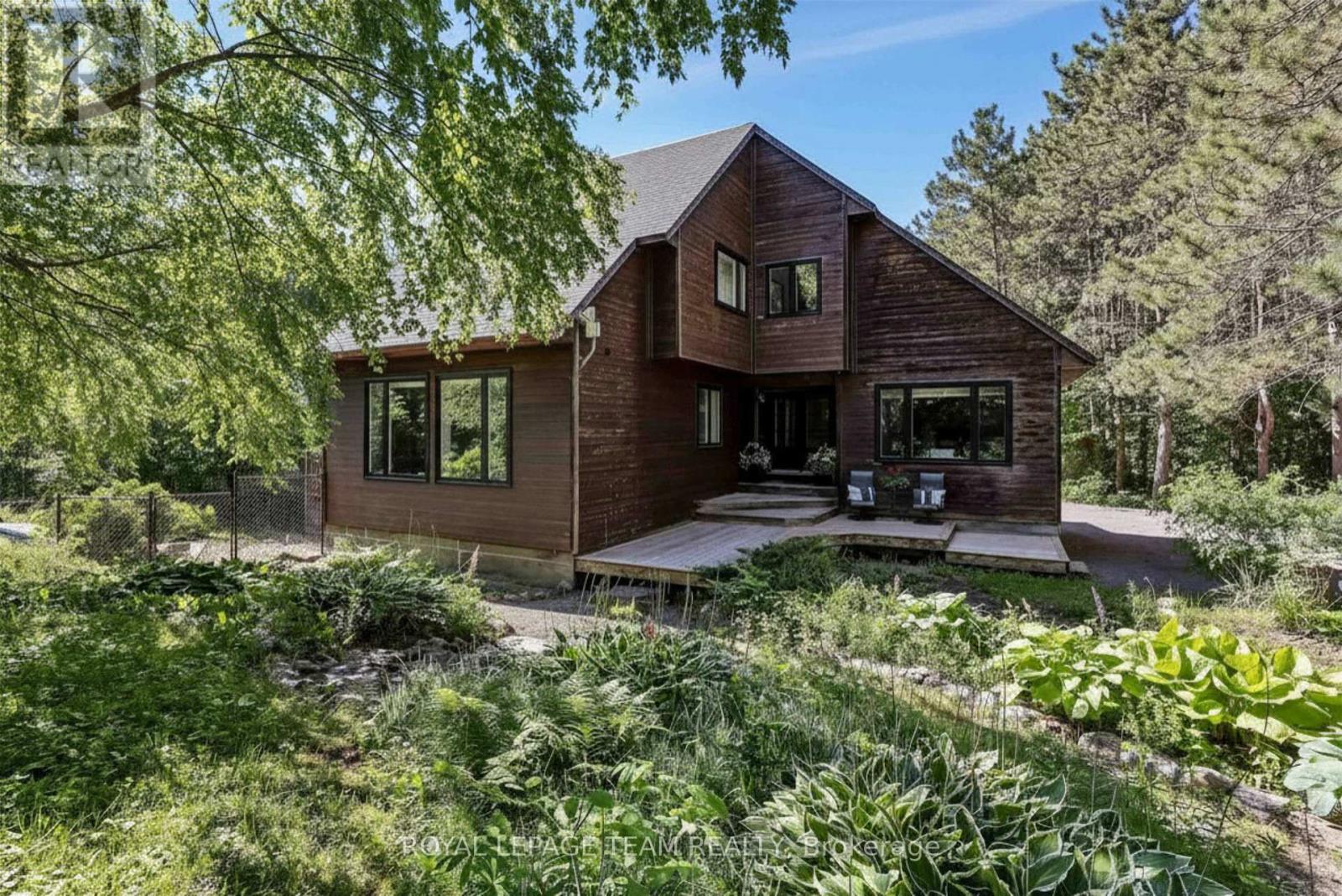104 SOL LANE, Ottawa, Ontario