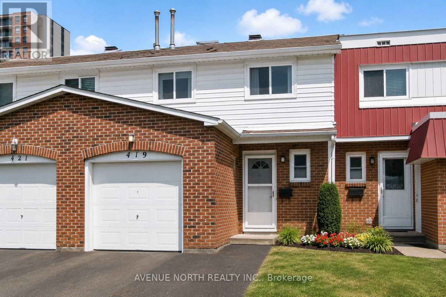 40 - 419 Armonia Private, Ottawa, Ontario  K1K 3Y2 - Photo 1 - X13424124
