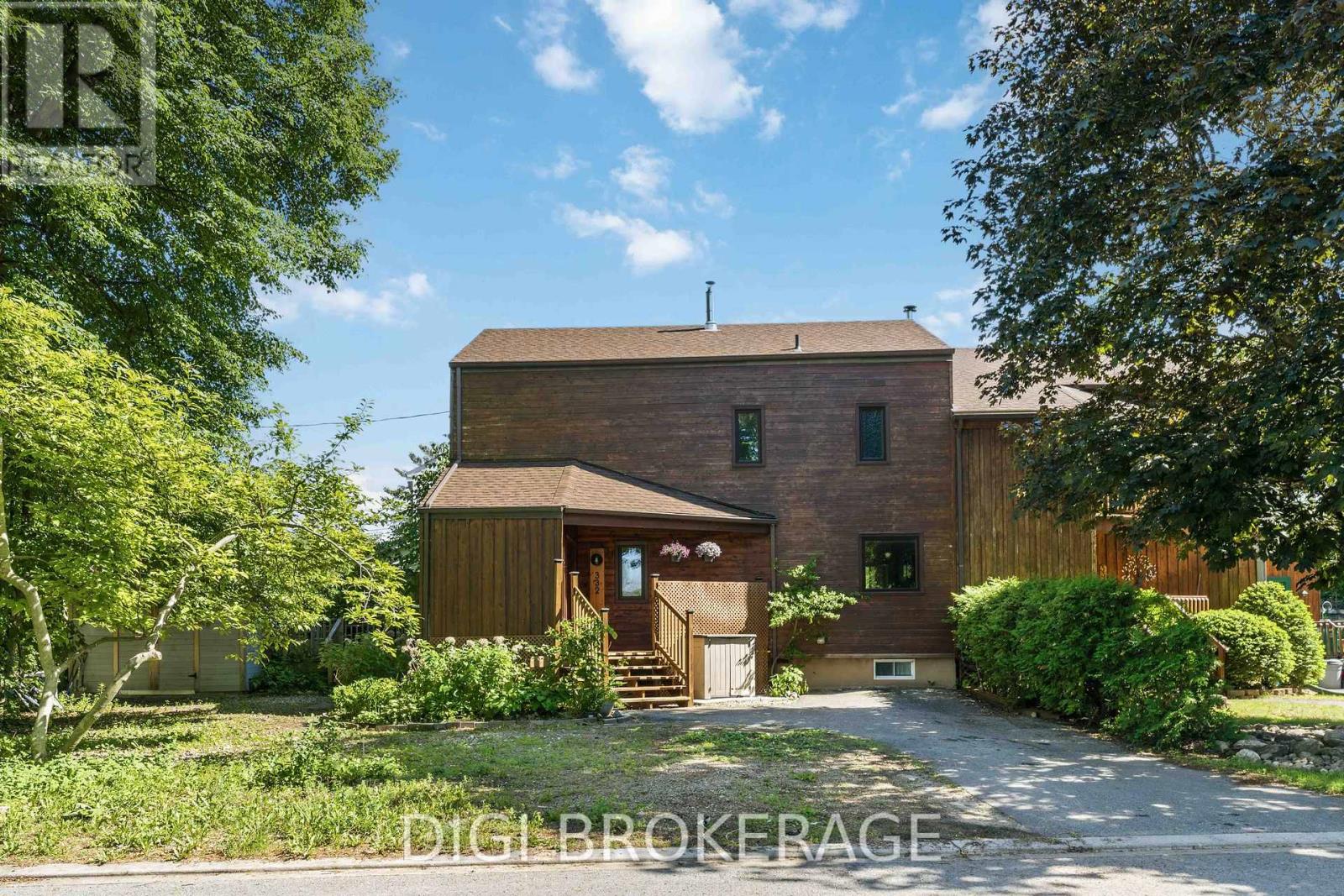 332 Iona Street, Ottawa, Ontario  K1Z 8R2 - Photo 1 - X13424162