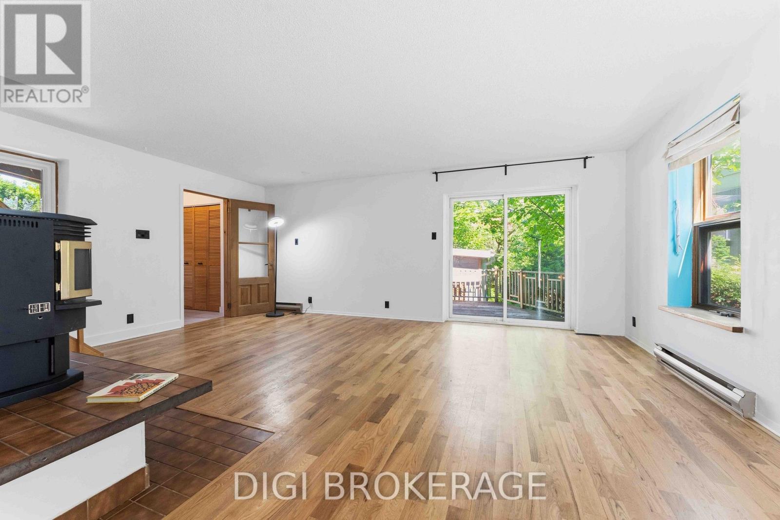 332 Iona Street, Ottawa, Ontario  K1Z 8R2 - Photo 14 - X13424162