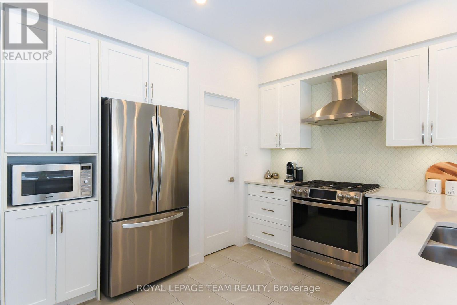 725 Capricorn Circle, Ottawa, Ontario  K4M 0J4 - Photo 17 - X13424166