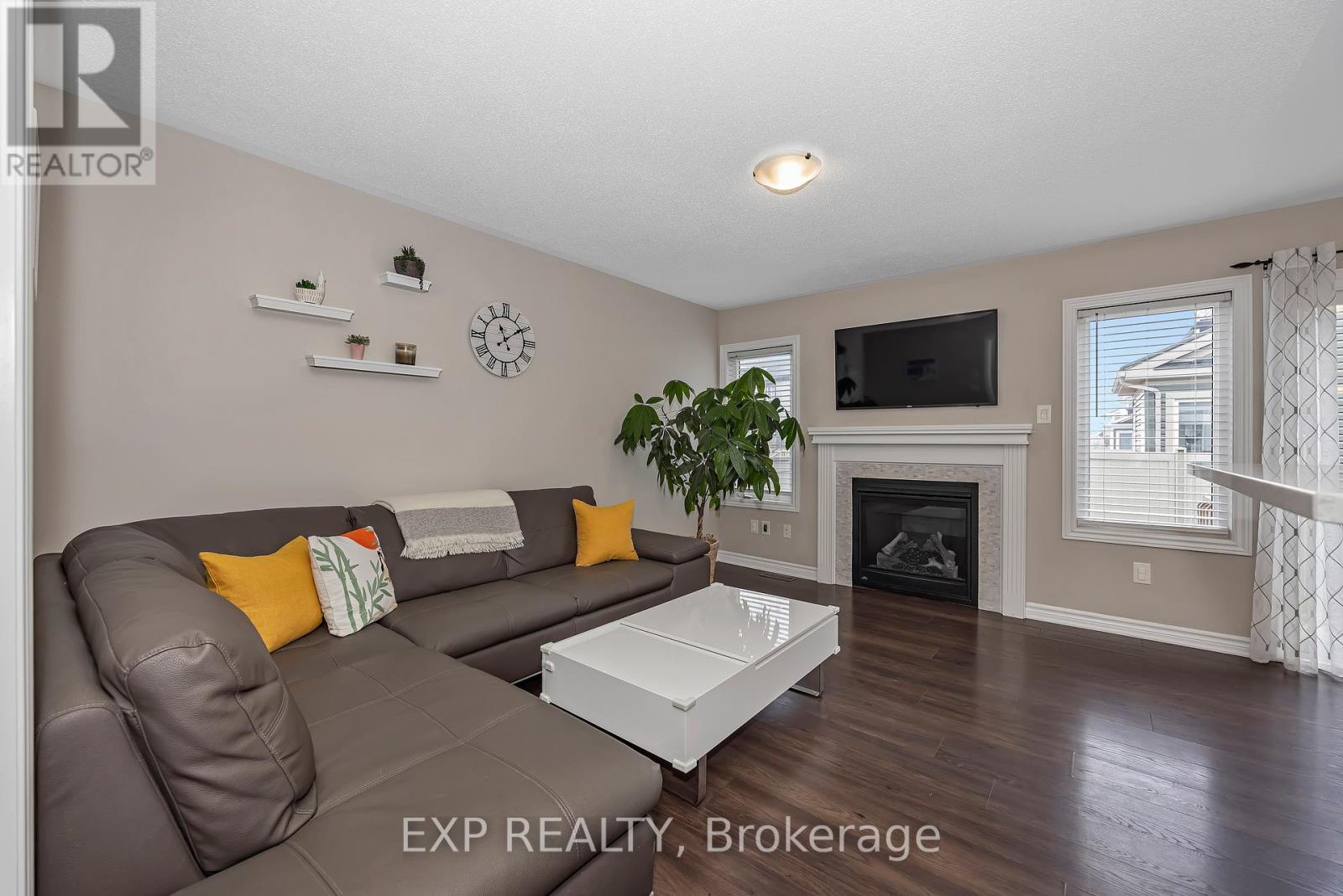 104 Conifer Creek Circle, Ottawa, Ontario  K2M 0L7 - Photo 10 - X13424716