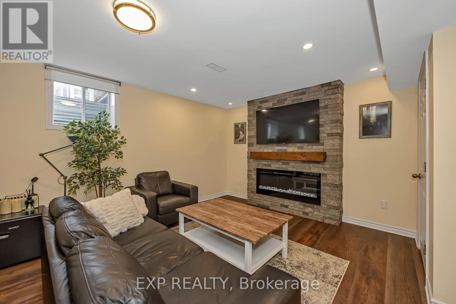 104 Conifer Creek Circle, Ottawa, Ontario  K2M 0L7 - Photo 24 - X13424716